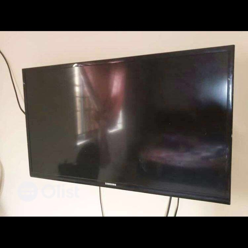 flat screen TV